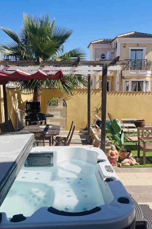 Villa - Sale - Orihuela - Villamartin