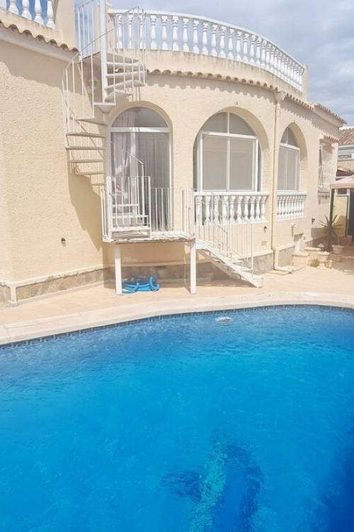 Villa - Sale - Orihuela - Villamartin