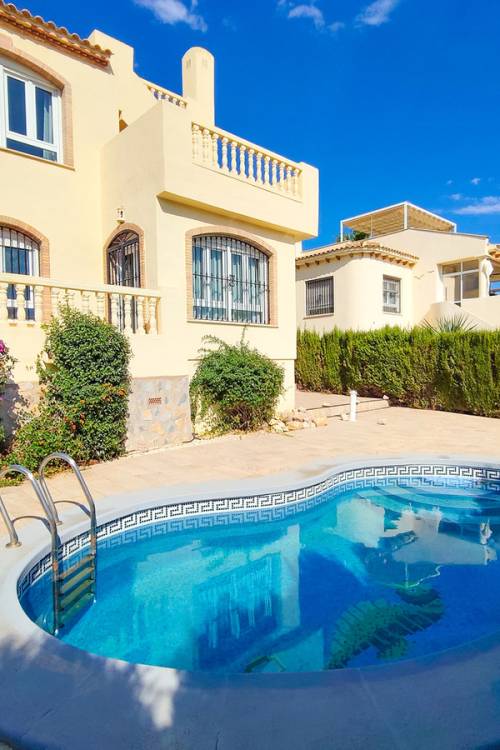 Villa - Sale - Orihuela - Villamartin