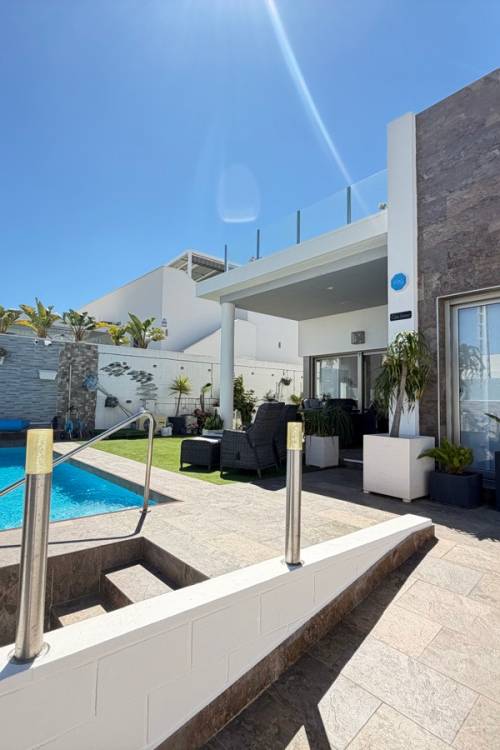 Villa - Sale - Orihuela - Villamartin