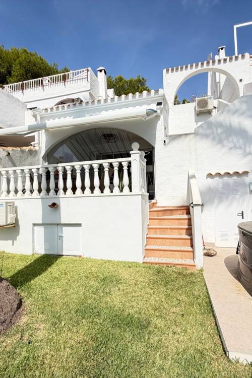Villa - Sale - Orihuela - Villamartin