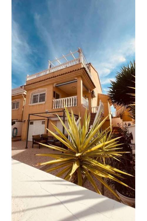 Villa - Sale - Orihuela - Villamartin