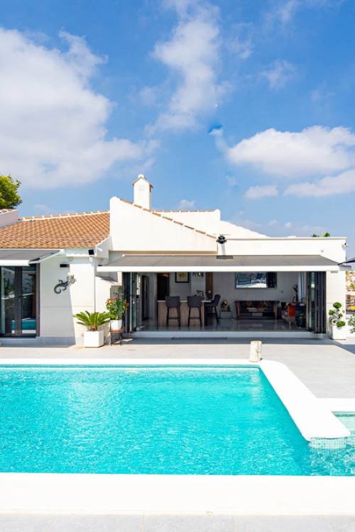 Villa - Sale - Orihuela - Villamartin
