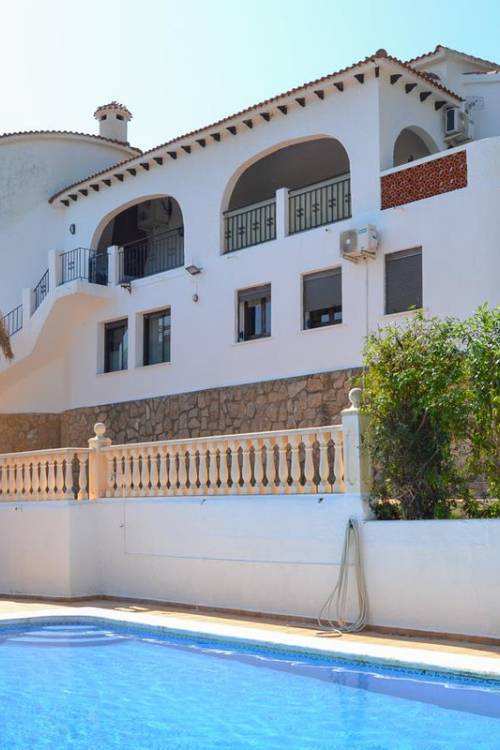 Villa - Sale - Pedreguer - Pedreguer Centro