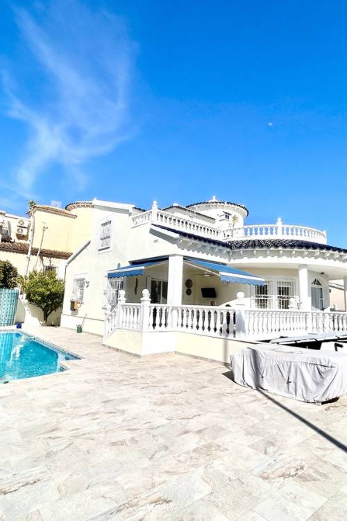 Villa - Sale - Pilar de la Horadada - Pinar de Campoverde