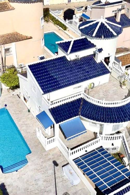 Villa - Sale - Pilar de la Horadada - Pinar de Campoverde