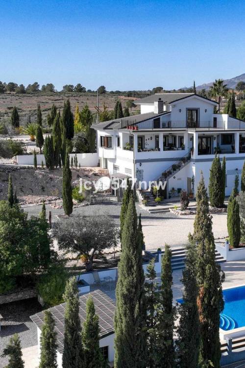 Villa - Sale - Pinoso - Pinoso Centro