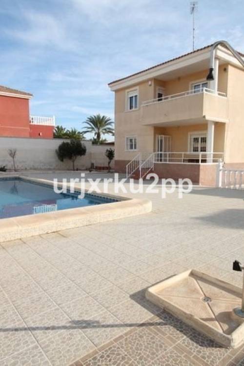 Villa - Sale - Torrevieja - Aguas Nuevas