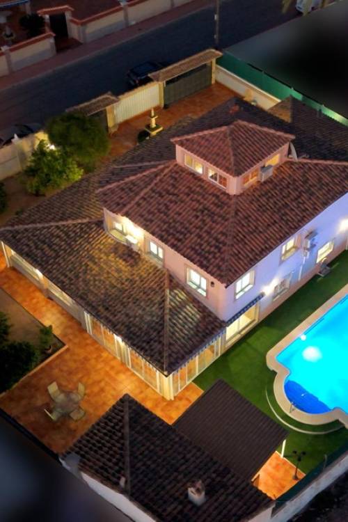 Villa - Sale - Torrevieja - El chaparral