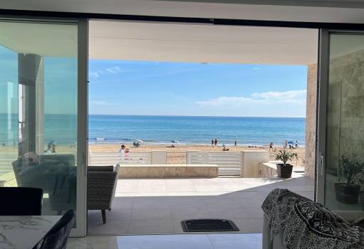 Villa - Sale - Torrevieja - La Mata