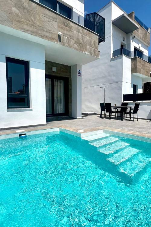Villa - Sale - Torrevieja - La Siesta - El Salado - Torreta