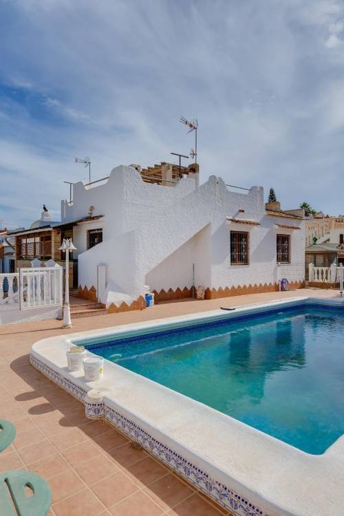 Villa - Sale - Torrevieja - La Siesta - El Salado - Torreta