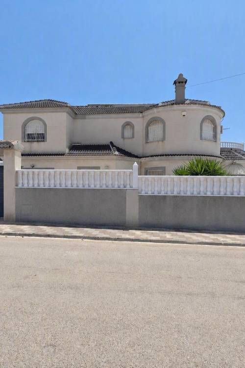 Villa - Sale - Torrevieja - La siesta