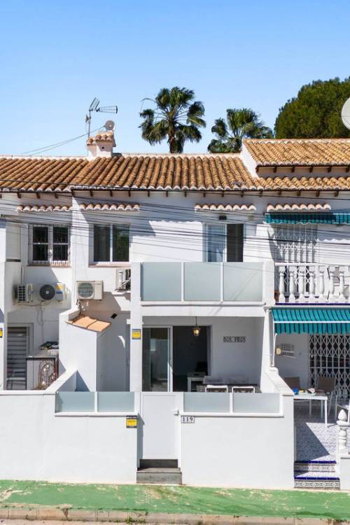 Villa - Sale - Torrevieja - Lago jardin