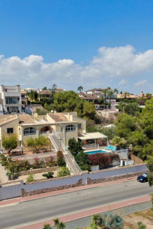 Villa - Sale - Torrevieja - Torrevieja Centro