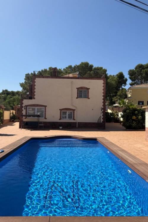 Villa - Sale - Torrevieja - Torrevieja Centro