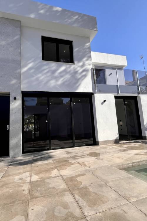 Villa - Sale - Torrevieja - Torrevieja Centro