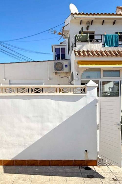 Villa - Sale - Torrevieja - Torrevieja Centro