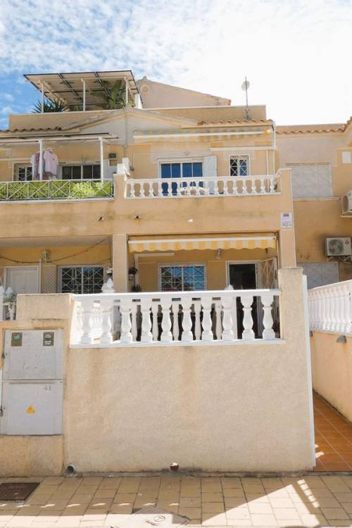 Villa - Sale - Torrevieja - Torrevieja Centro