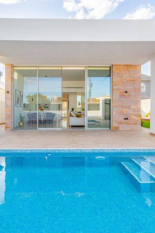 Villa - Sale - Torrevieja - Torrevieja Centro