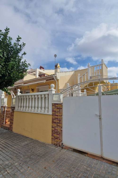 Villa - Sale - Torrevieja - Torrevieja Centro