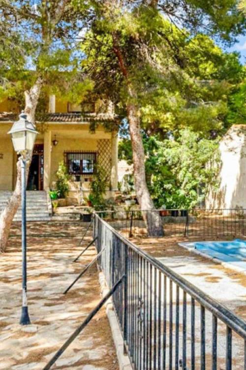 Villa - Sale - Torrevieja - Torrevieja Centro