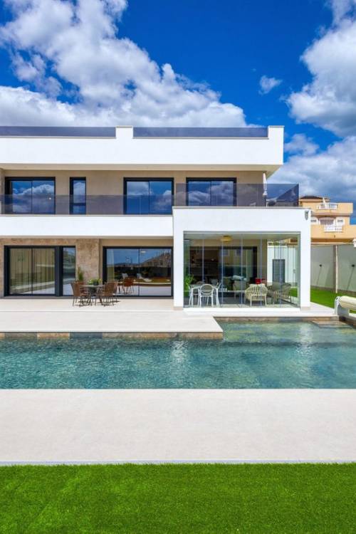 Villa - Sale - Torrevieja - Torrevieja Centro