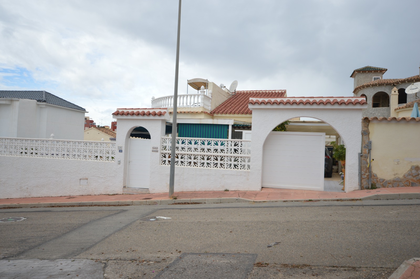 C6-3: Villa for sale in Orihuela Costa
