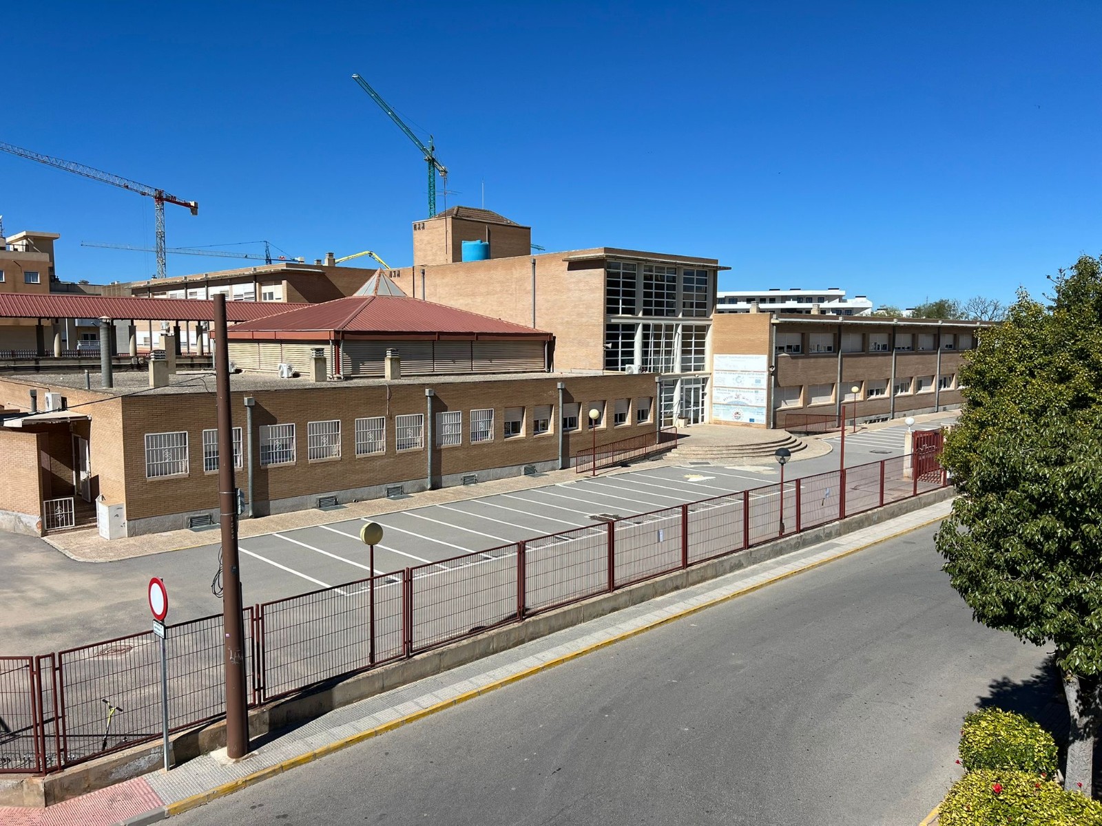 D-2050: Commercial Property for sale in San Miguel de Salinas