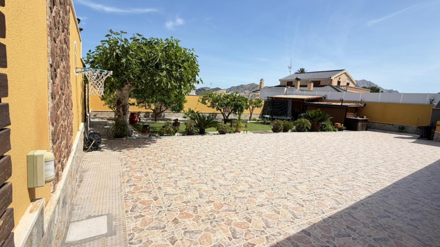 D-3057: Villa for sale in Orihuela