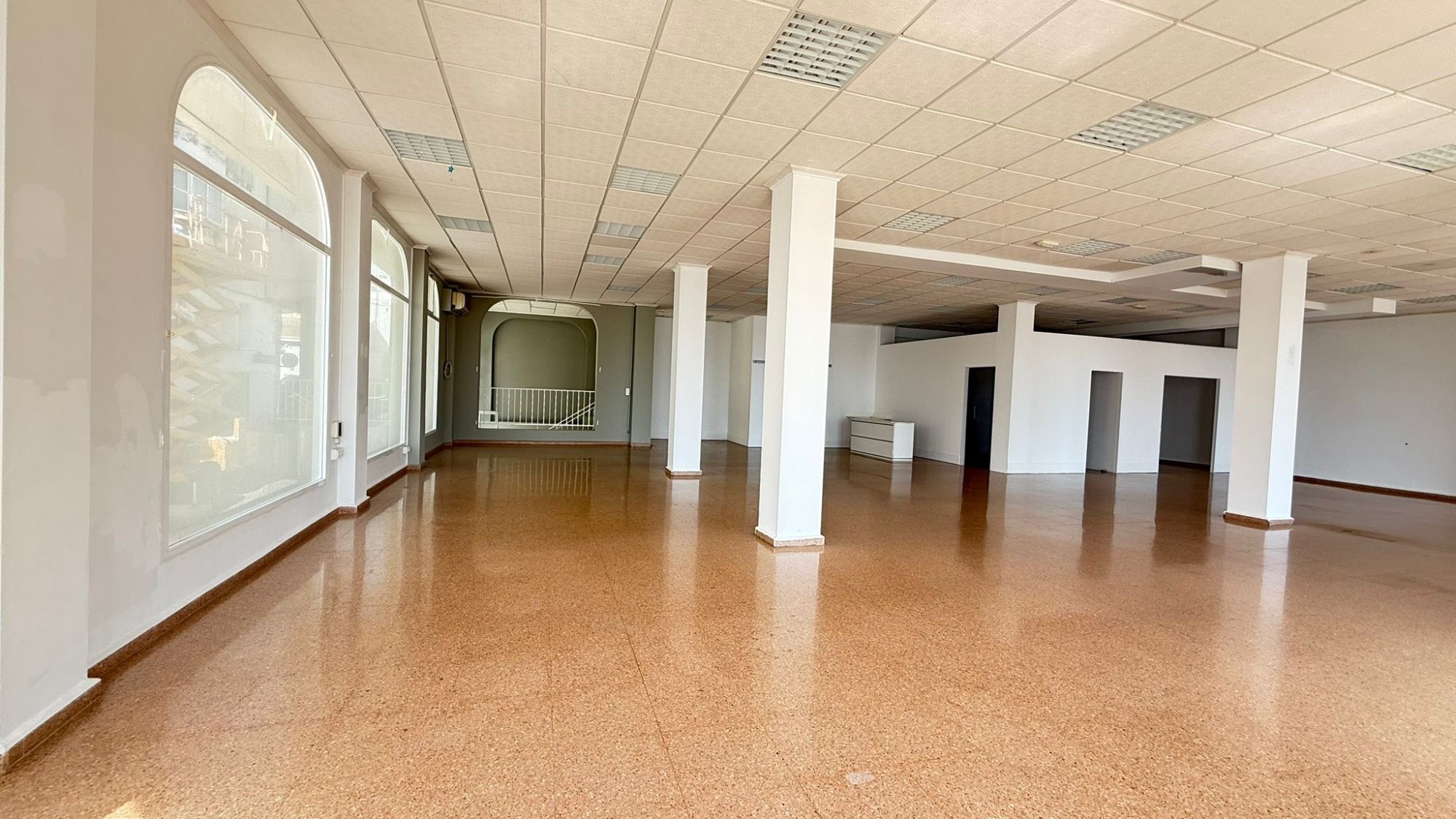 D-2041: Commercial for sale in San Miguel de Salinas